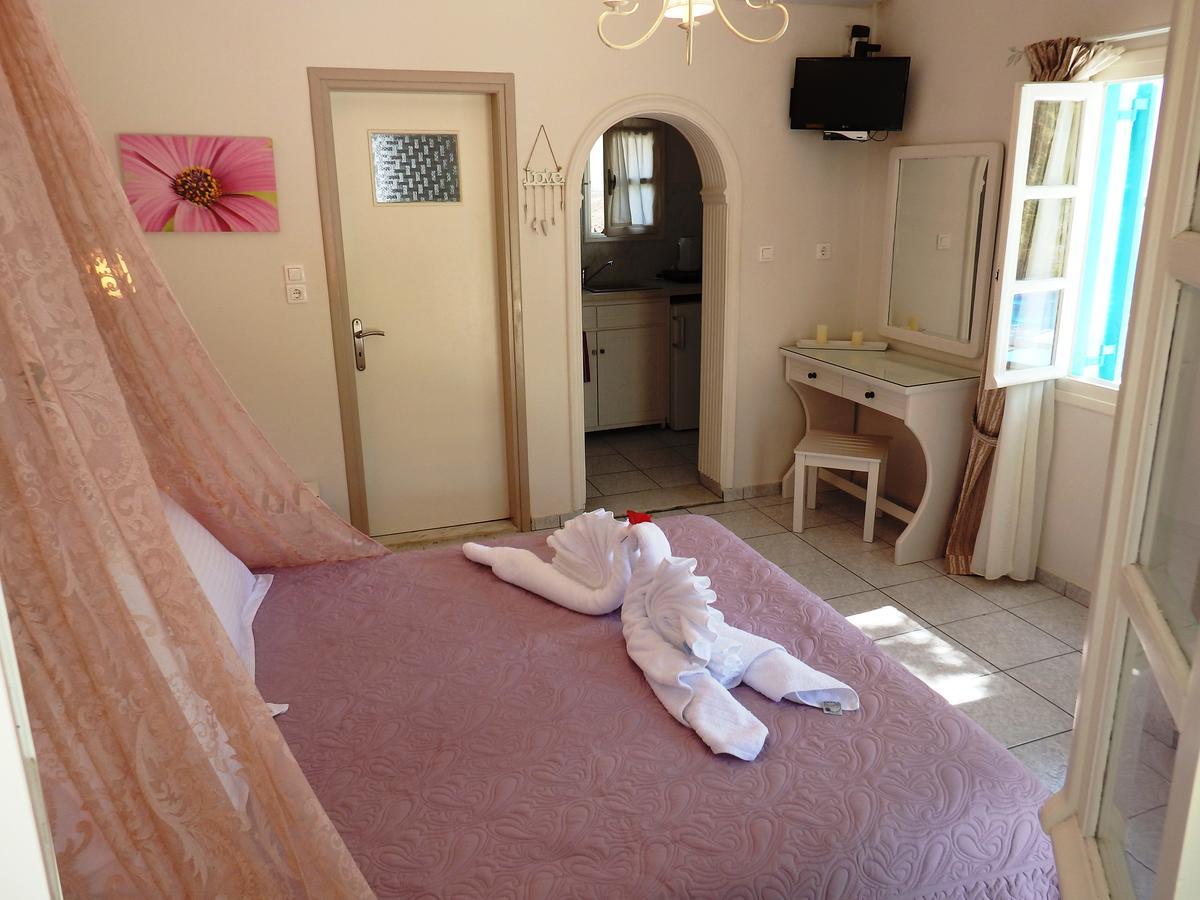 פריסה Evizorzia Villas מראה חיצוני תמונה