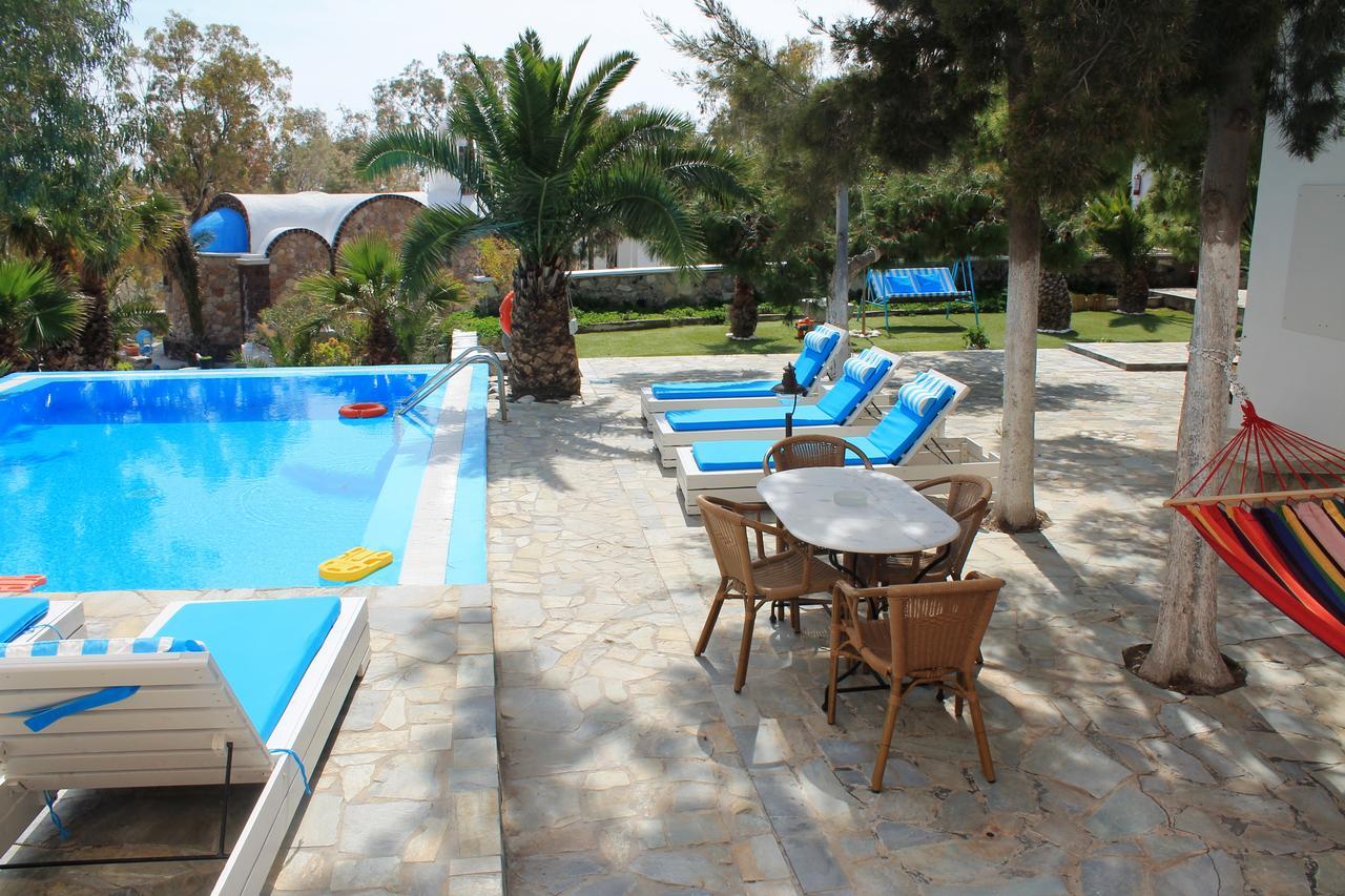 פריסה Evizorzia Villas מראה חיצוני תמונה